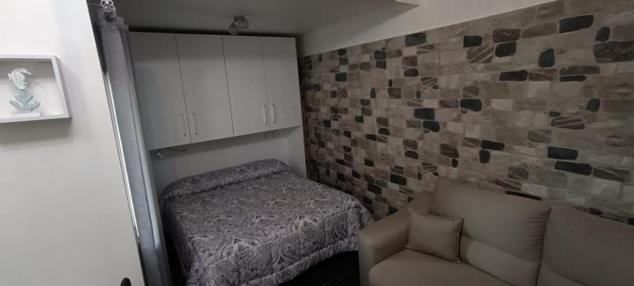 B&B Appartamenti L'Anfora 斯佩隆加 外观 照片