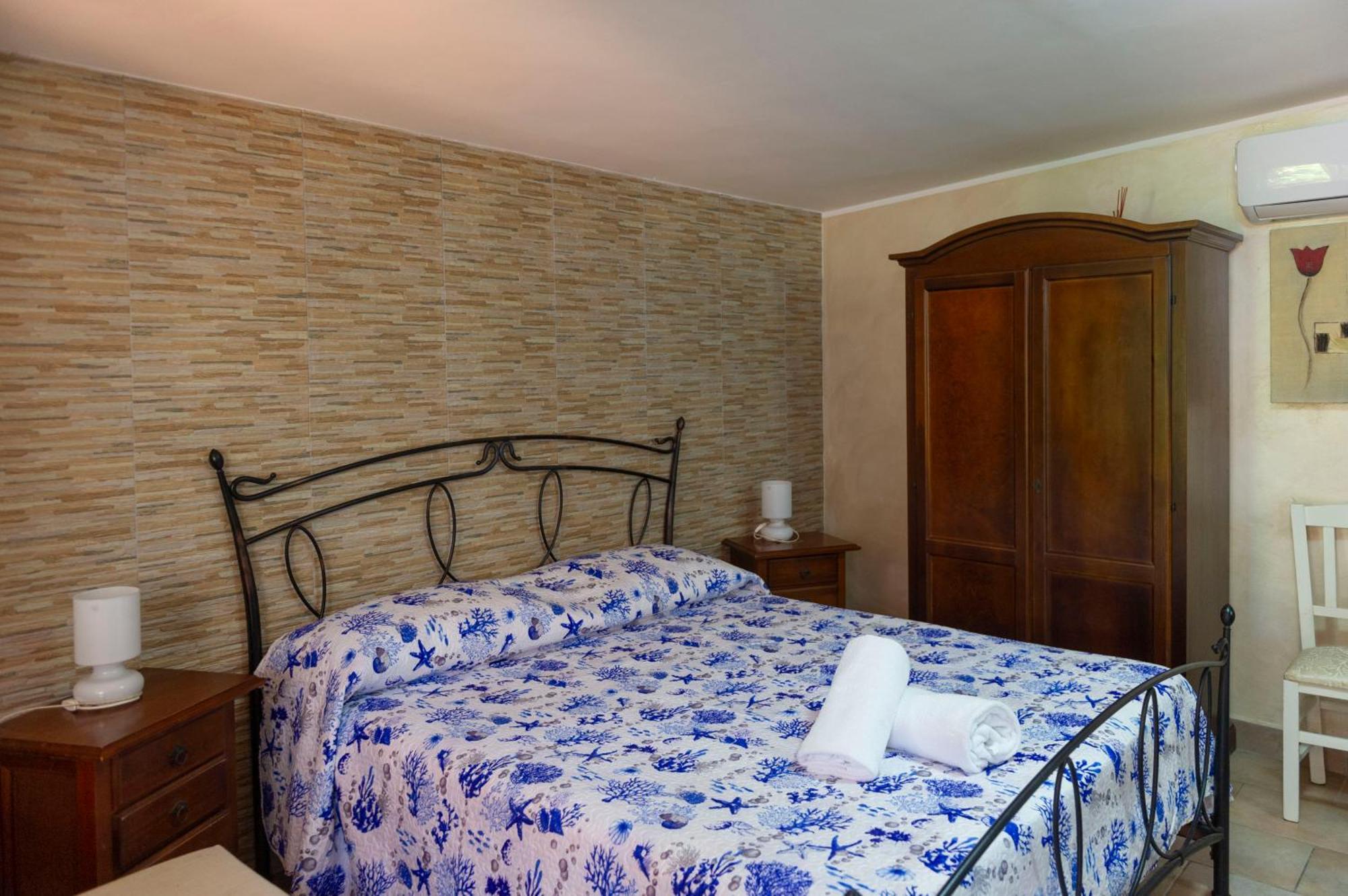 B&B Appartamenti L'Anfora 斯佩隆加 外观 照片