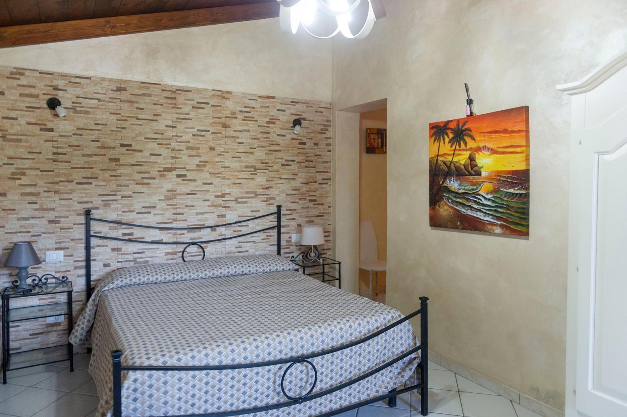 B&B Appartamenti L'Anfora 斯佩隆加 外观 照片